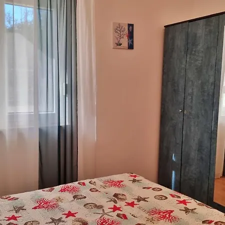 Slado Apartment *