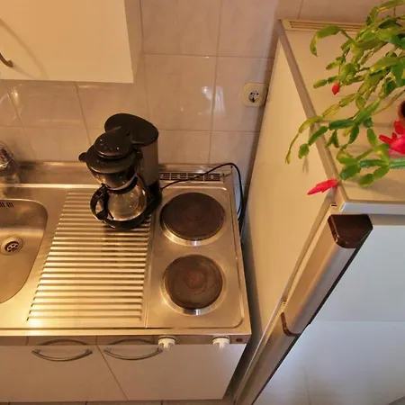 Slado Apartment *